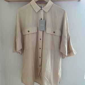 Everlane shirt size M